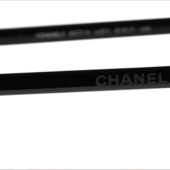 EUC Chanel Eyeglasses with Pearl Temples - Picture 3 of 8